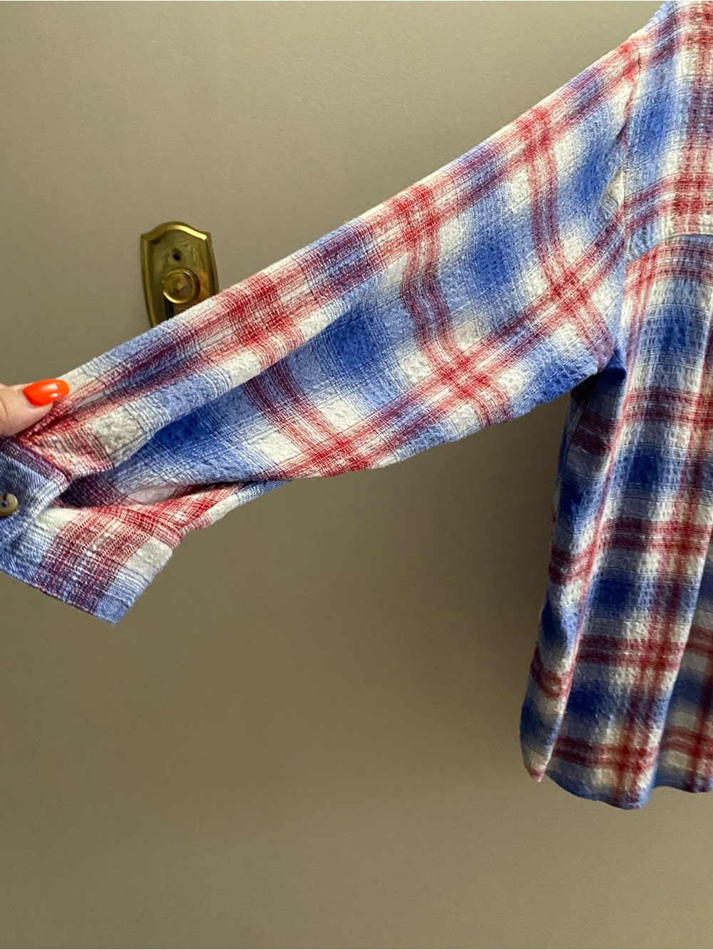 Pilcro Hadley relaxed plaid buttondown shirt - Picture 9 of 10